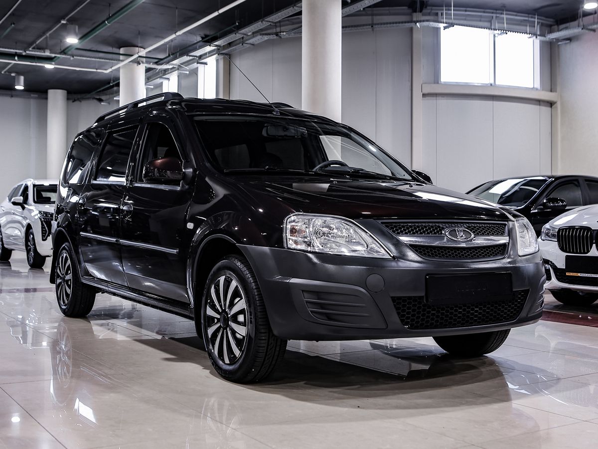 Купить Largus с пробегом