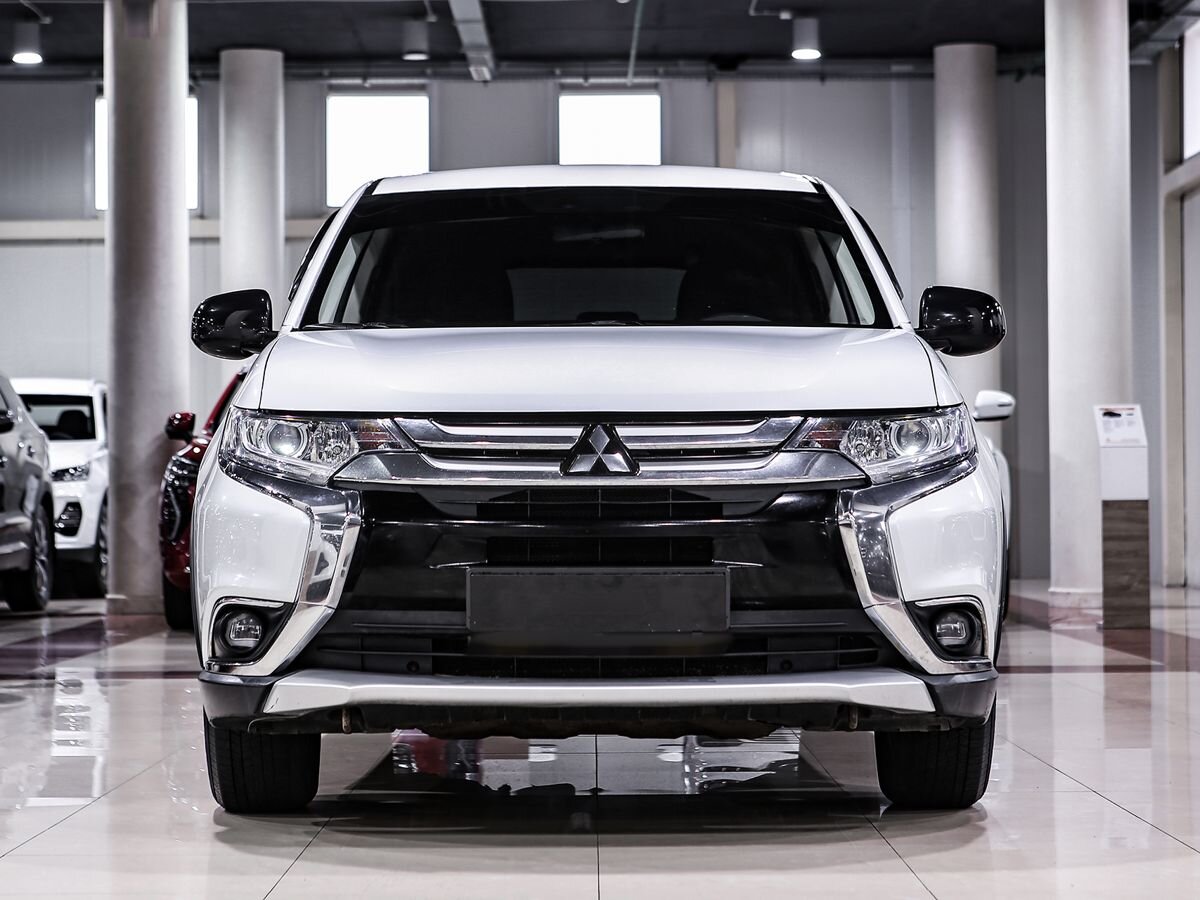 Купить Outlander с пробегом