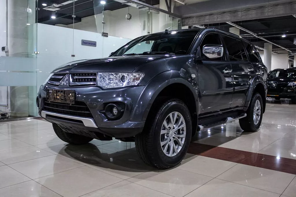 Купить Pajero Sport с пробегом