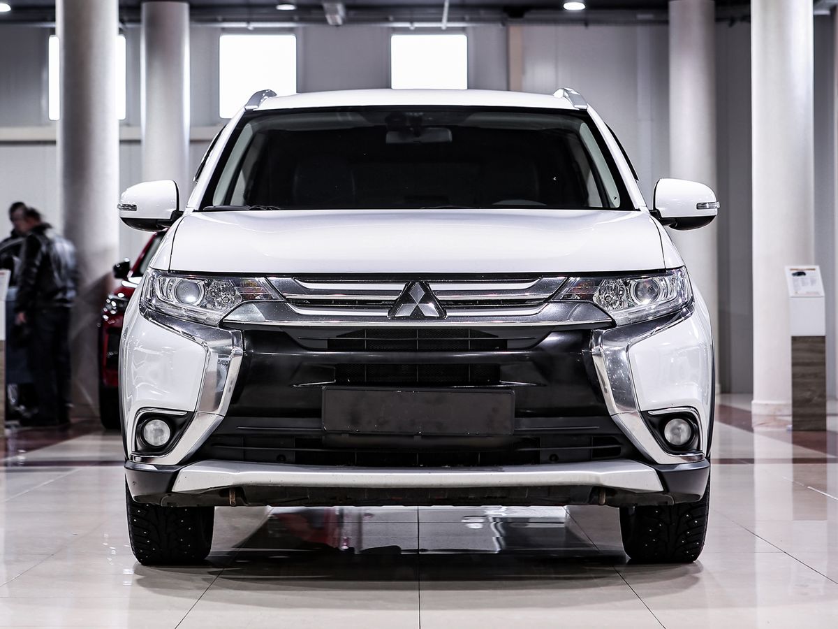 Купить Outlander с пробегом